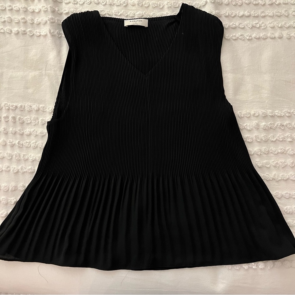 NWT! Aritzia Blouse